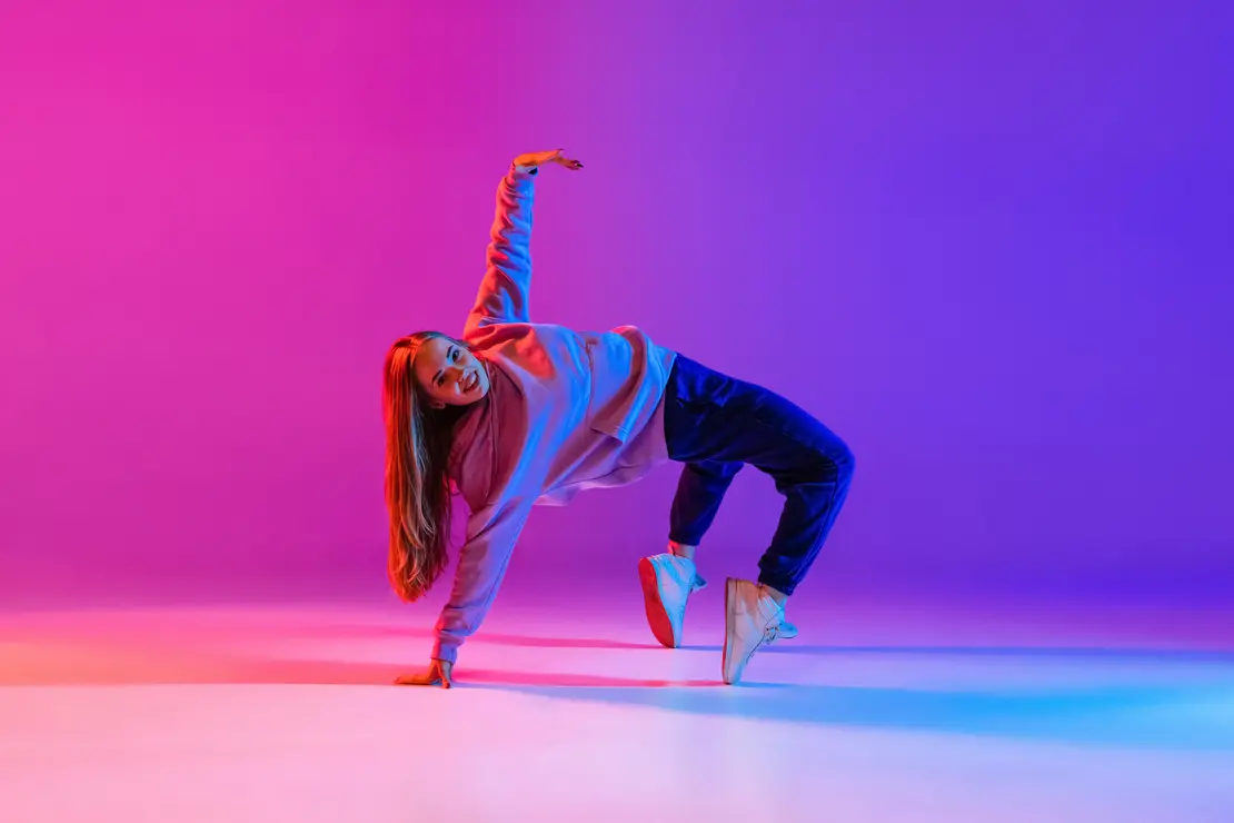 Tanssikurssit KONElaisille